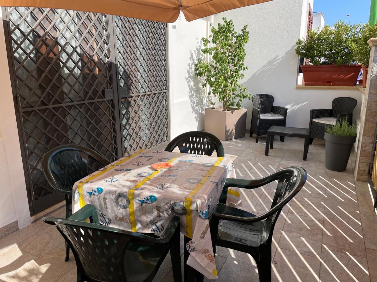 Appartamento Low Cost Nel Cuore Del Salento Racale Exterior foto