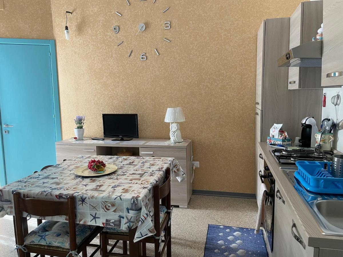 Appartamento Low Cost Nel Cuore Del Salento Racale Exterior foto